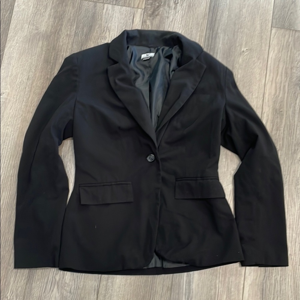 Classic Black Women's Blazer